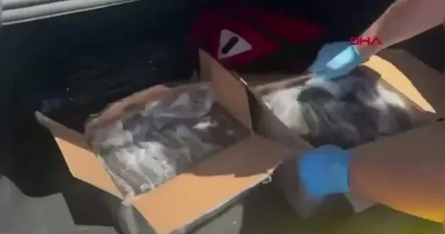 Taksinin bagajını açan ekipler gözlerine inanamadı