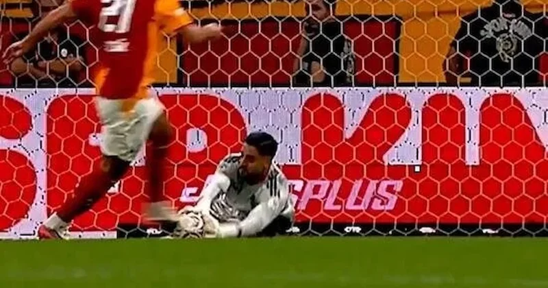 Galatasaray ın golü VAR dan döndü! Okan Buruk büyük tepki gösterdi Sözcü Gazetesi