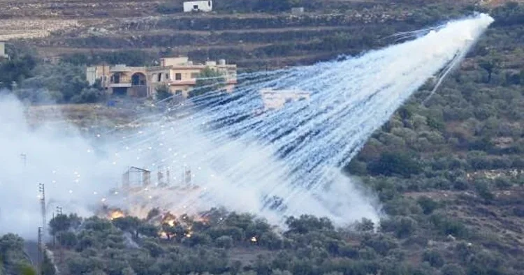 İsrail den Lübnan a peş peşe hava saldırıları: Nebatiye topçu atışlarıyla vuruldu
