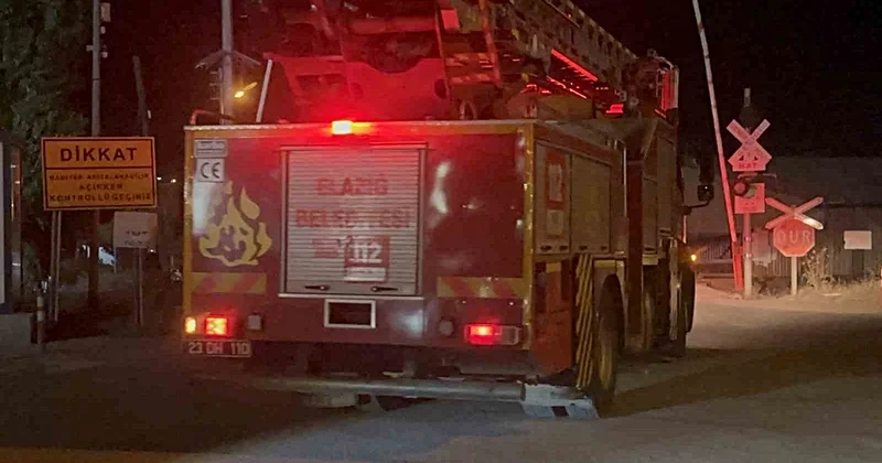 Elazığ T Tipi Cezaevi nde yangın: 17 mahkum dumandan etkilenerek hastaneye kaldırıldı