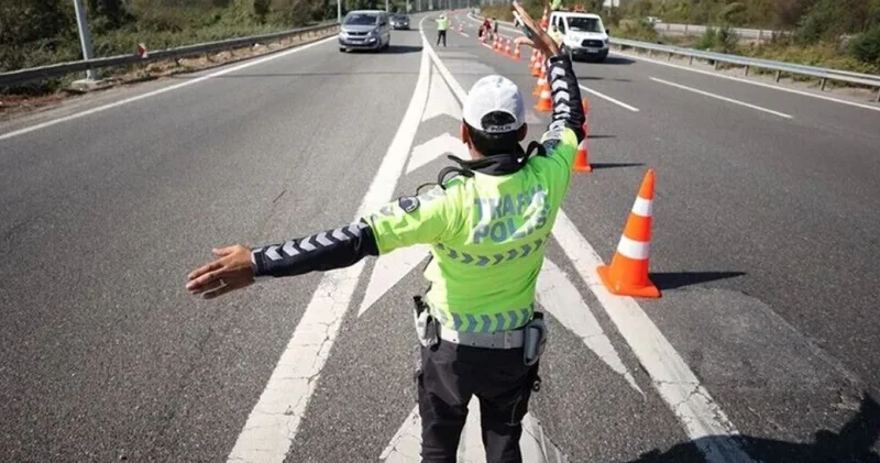 İstanbul un 3 ilçesinde bazı yollar trafiğe kapatılacak Son dakika haberleri