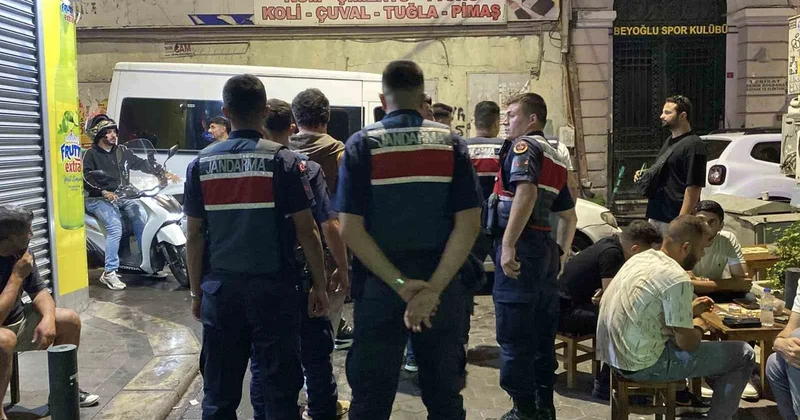 İstanbul’da ‘Ailem Güvende’ operasyonu! Çok sayıda mekana baskın yapıldı