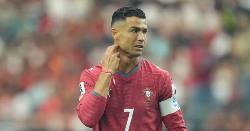 Ronaldo dan saygısızlığa sert tepki: Ömür boyu men edilsinler Sözcü Gazetesi