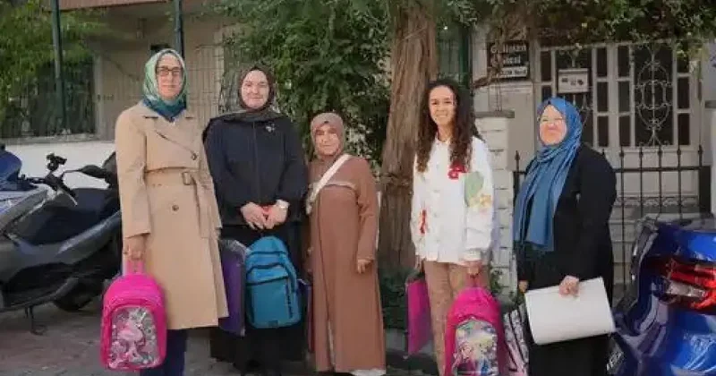 AK Parti İstanbul’dan 11 bin öğrenciye çanta desteği