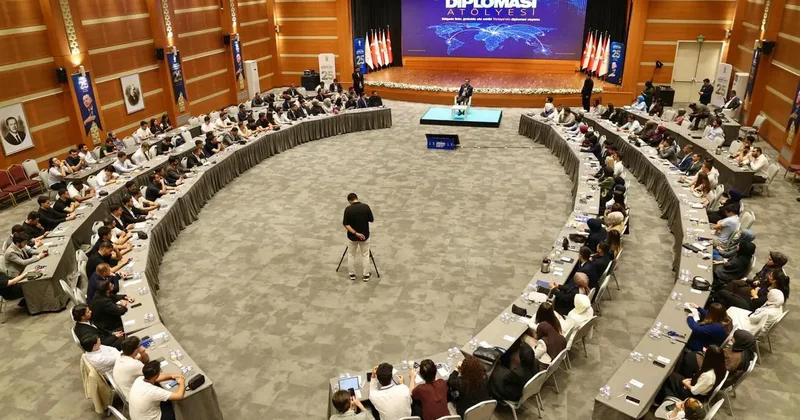 İstanbul’da gençler için “Diplomasi Atölyesi”