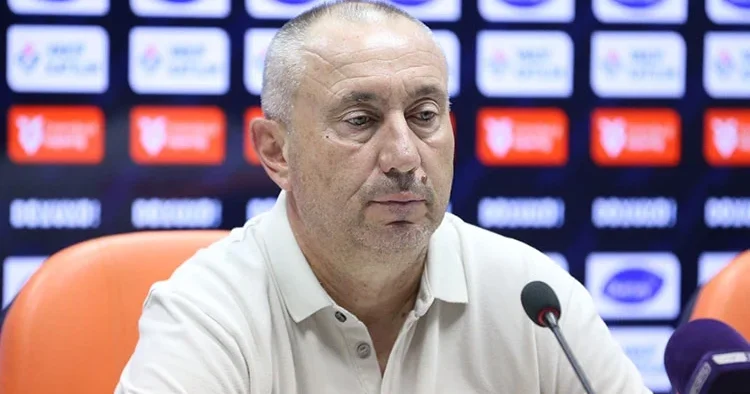 Stanimir Stoilov: Kolay gol yememeliyiz!