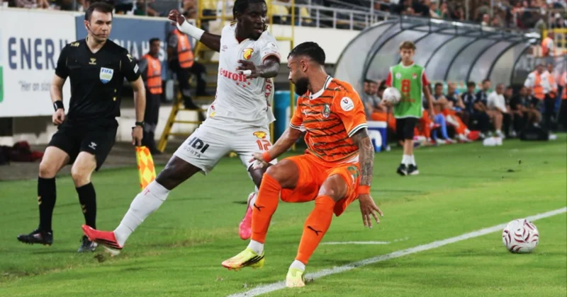 Süper Lig maçında 50 kişi hastanelik oldu Sözcü Gazetesi