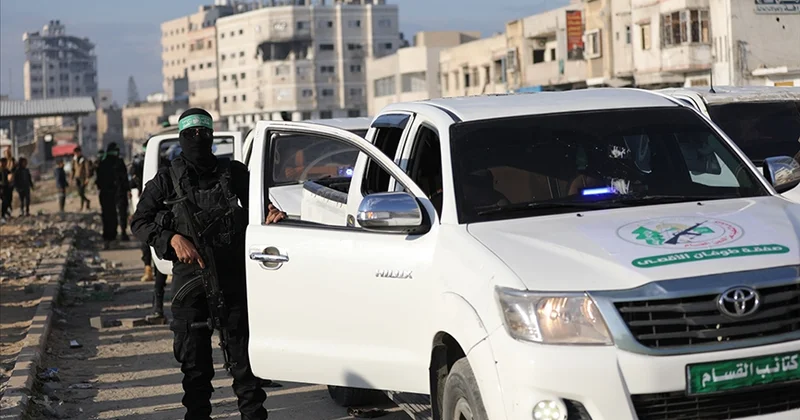 Hamas 20 rehine ve esiri Kızılhaç a teslim etti Agos