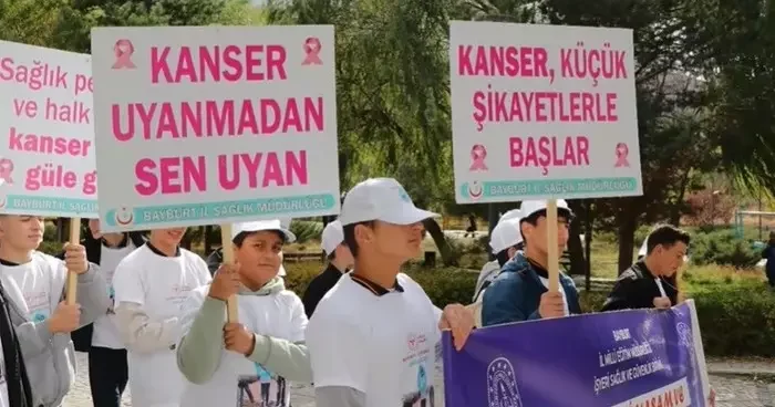 Kanserde erken teşhisin önemine yürüyüşle dikkat çekildi
