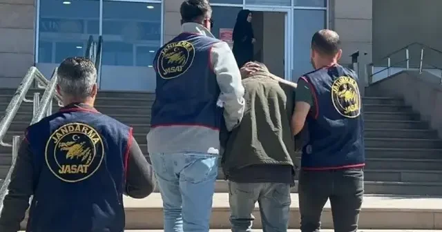 11 yıl 3 ay kesinleşmiş hapis cezası bulunuyordu: Yabancı uyruklu hükümlü Van da yakalandı Gündem Haberleri