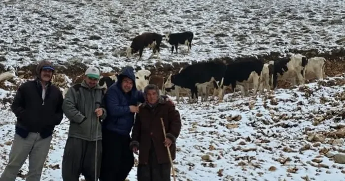 Aniden kar bastırınca yaylada mahsur kalan kadın kurtarıldı