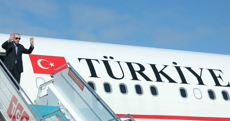 Cumhurbaşkanı Erdoğan, dünyanın konuştuğu zirve için Mısır a gitti: Uçak pisti pas geçti