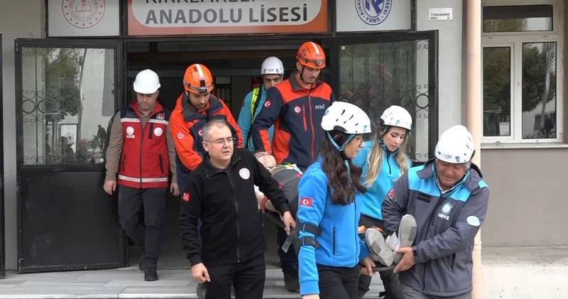 Yer Kırklareli: Okullarda deprem tatbikatı gerçekleştirildi