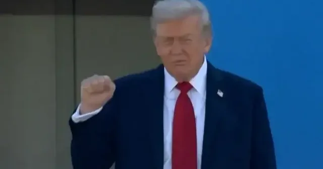 ABD Başkanı Trump Tel Aviv e geldi: Netanyahu ve Herzog karşıladı VİDEO İZLE