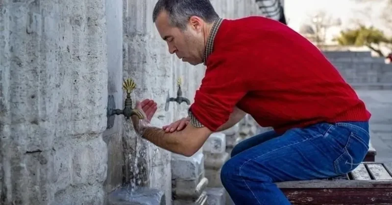 Abdest Nasıl Alınır? Kadın ve Erkek İçin Adım Adım Abdest Alınışı Anlatımı