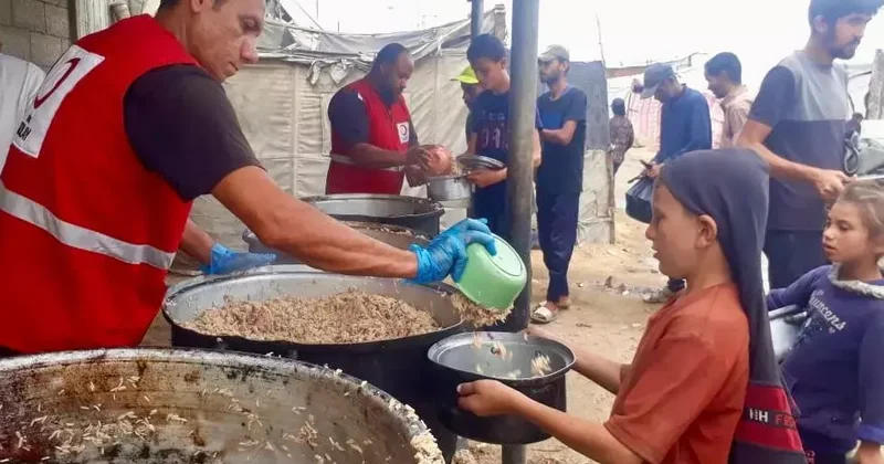 Türk Kızılay Gazze’de ateşkes sonrası yardımlarını artırdı