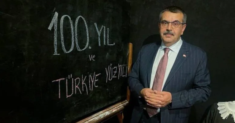 Bakan Tekin’den kız ortaokulları savunması: Toplumsal ihtiyaç ve yasalara uygun