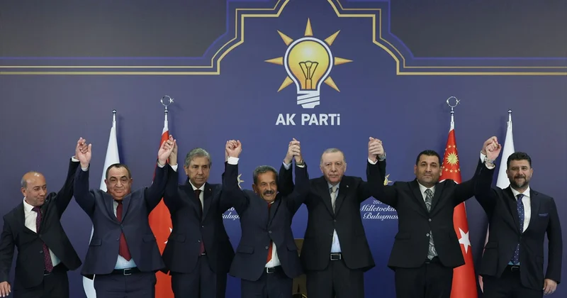 7 belediye başkanı daha AK Parti ye geçti