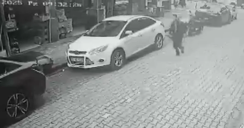 Güvenlik görevlisi lavabodayken kurusıkı tabancayla banka soydu