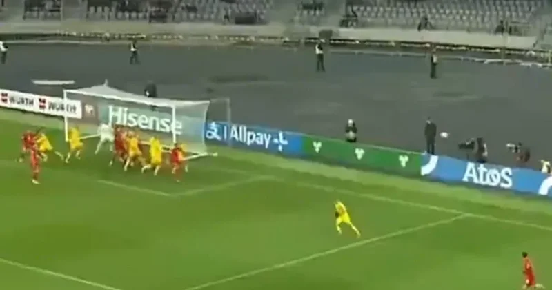 Szymanski kornerden muhteşem bir gole imza attı Sözcü Gazetesi