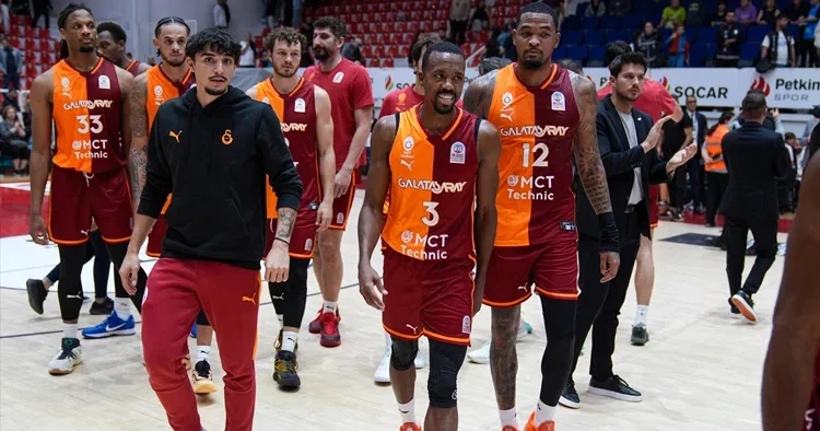 Galatasaray MCT Technic, Aliağa Petkimspor u deplasmanda yendi!