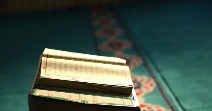 İhlas suresi okunuşu: İhlas suresi Arapça yazılışı ve Türkçe anlamı ile meali, tefsiri, faziletleri