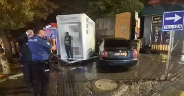 Muş’ta direksiyon başında sara nöbeti geçiren sürücü ATM’ye çarptı