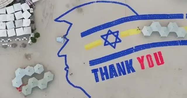 ABD Başkanı Donald Trump Tel Aviv de: Kumlara teşekkür görseli çizildi VİDEO İZLE