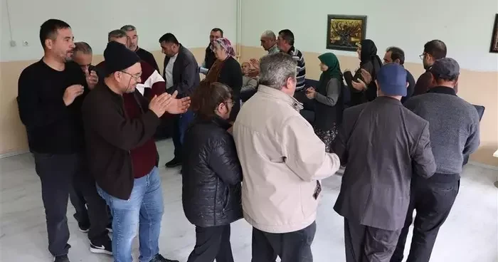 Sivas’ta Ruh Sağlığı Günü nde halaylar çekildi