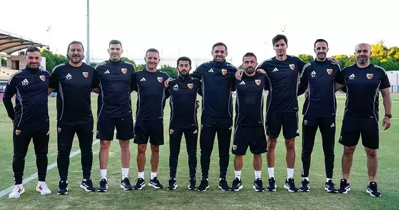 Zecorner Kayserispor Teknik Direktörü Djalovic in ekibi belli oldu