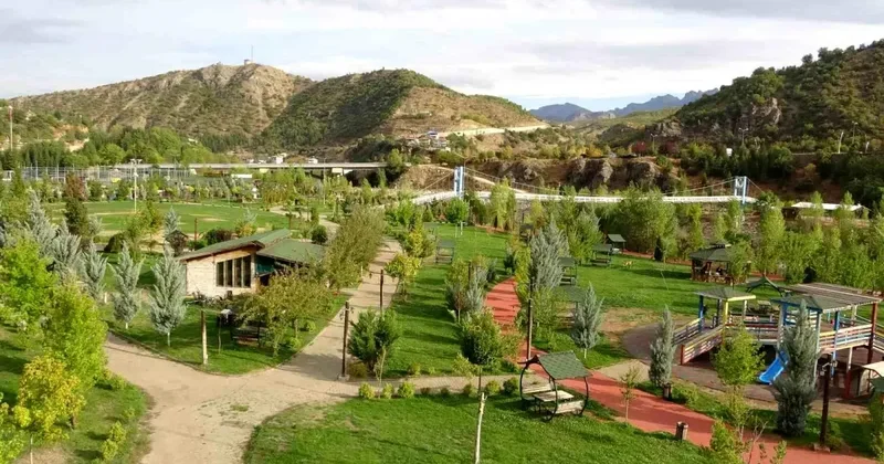 Yaz aylarında nüfusu 10 katına çıkan Tunceli, şimdi sessizliğe gömüldü
