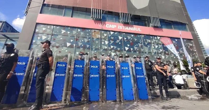 Aralarında gazeteci Fatoş Erdoğan’ın da bulunduğu 20 kişiye 5 yıla kadar hapis istemiyle dava açıldı Sözcü Gazetesi