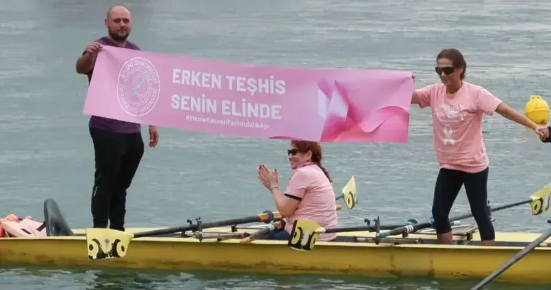 Meme kanserine farkındalık için kürek çektiler