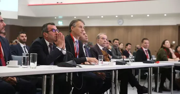 Viyana da Türkiye de Ticaret ve Yatırım Konferansı” düzenlendi