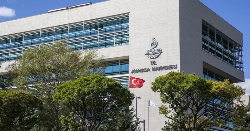 AYM den BİK ilanlarının kesilmesine ilişkin düzenlemeye iptal kararı