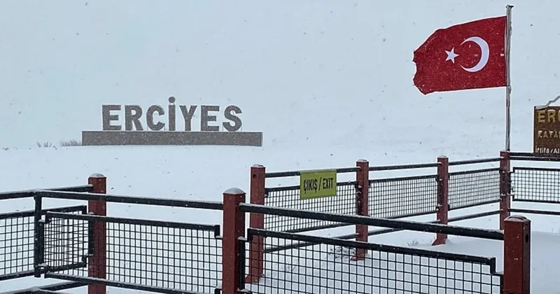 Anadolu beyaz gelinliğini giydi