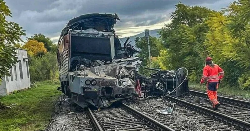 Slovakya da feci tren kazası