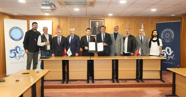 BUÜ ve Osmangazi Belediyesi Karagöz ü uluslararası platforma taşıyacak Bursa Haberleri