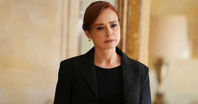 Özgü Namal ölümden döndüğü kazayı anlattı: 15 dakika nefessiz kaldım!