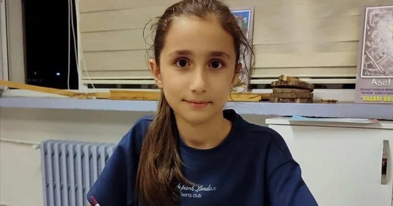 İlkokul öğrencisi çizdiği karikatürle dünya birincisi oldu