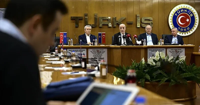 TÜRK İŞ’ten Bakan Işıkhan’a çağrı: İş güvenliği ihlallerine hapis cezası getirilsin Sözcü Gazetesi