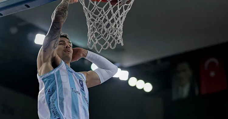 Türk Telekom, Avrupa da 100 sayıyla kazandı!