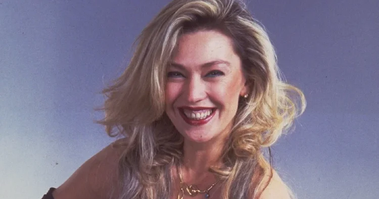 Ünlü oyuncu genç yaşında Alzheimer ın pençesine düştü... Dünyası ilk filmi gibi Paramparça oldu... Şimdi bakımevinde hayata tutunmaya çalışıyor