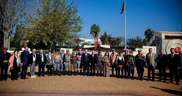 ADÜ de Geçmişten Geleceğe Aydın sempozyumu başladı Aydın Haberleri