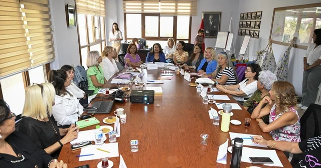 Mersin de kadınların sözü kent yönetimini şekillendiriyor Mersin Haberleri