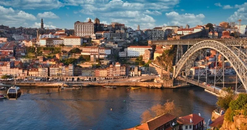 Ayda 43 bin lira geliri olana Avrupa ülkesi oturma izni veriyor: 5 yıl sonra da vatandaş yapacak