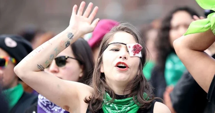 Kadınlar ABD den ayrılmak istiyor