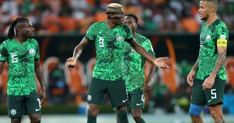 Galatasaray a Osimhen den sonra 2 Nijeryalı daha