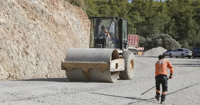 Gülnar da 5 mahalleyi birbirine bağlayan yol yenilendi Mersin Haberleri