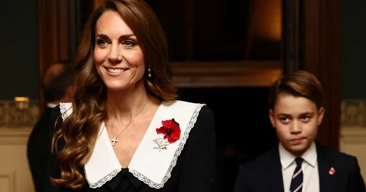 İleride kral olacak ama yasaklarla büyüyor… Küçük prens şimdiden anne babasına kafa tutmaya başlamış!